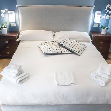 Hotel Il Sanfilippo à Naples Extérieur photo