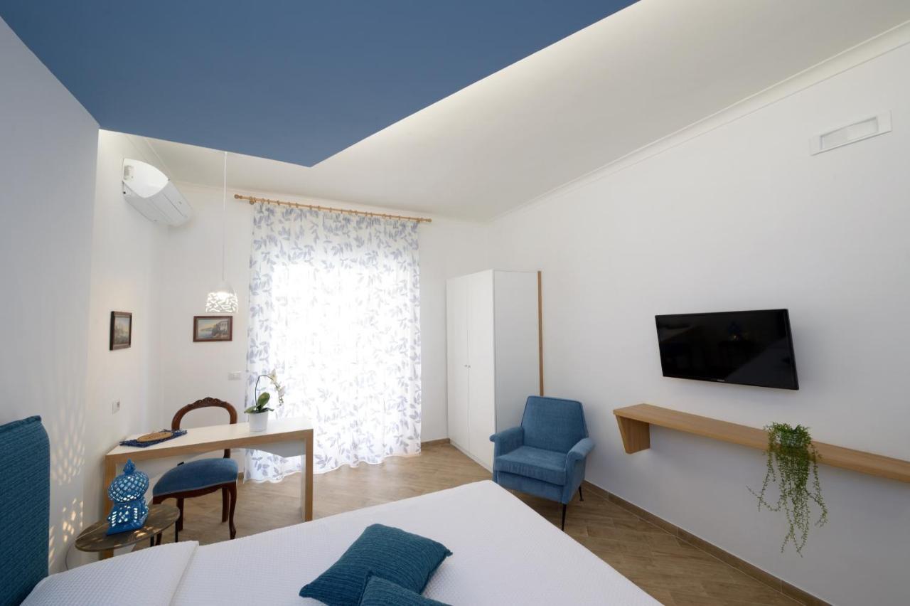 Hotel Il Sanfilippo à Naples Extérieur photo