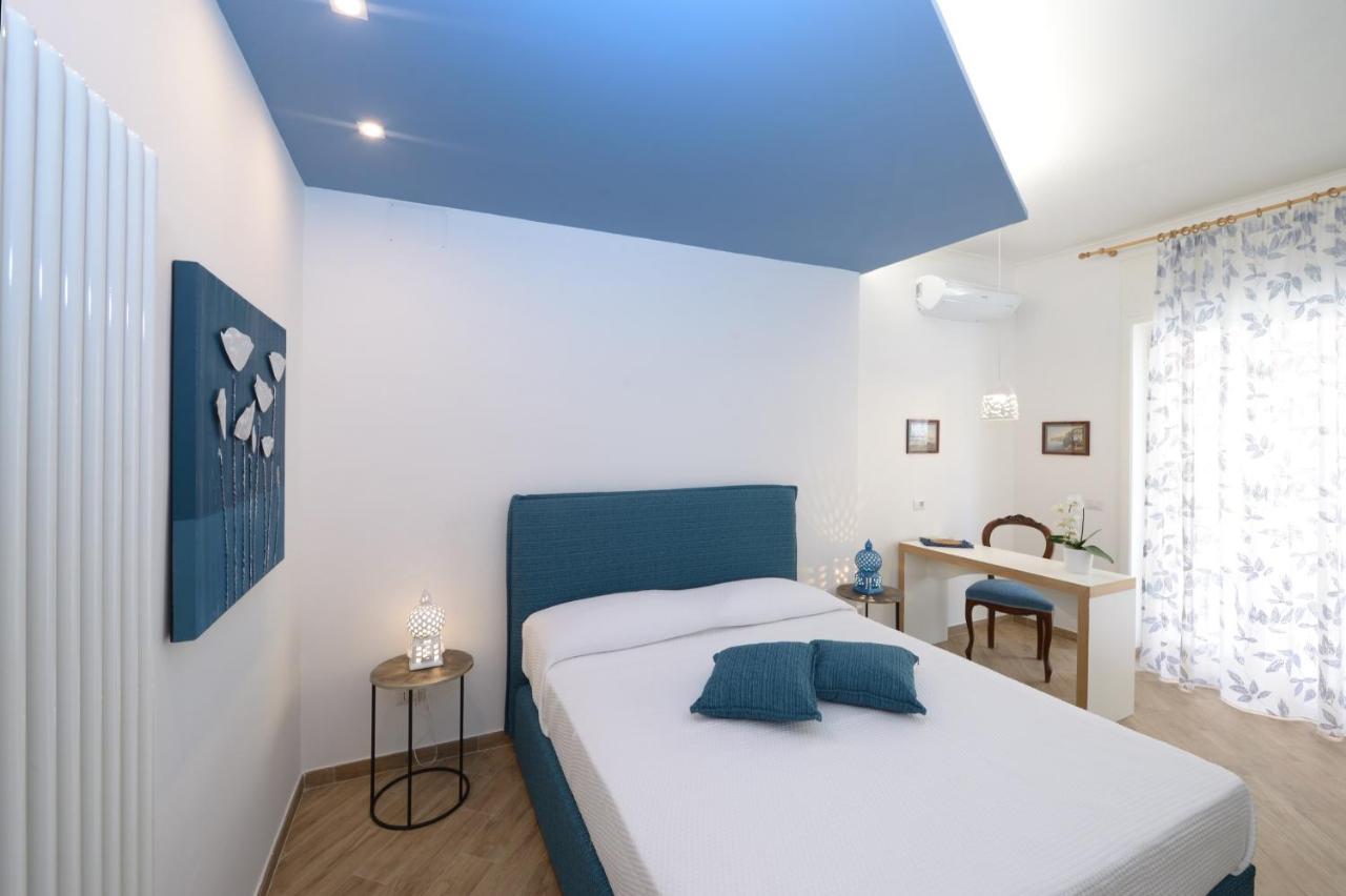 Hotel Il Sanfilippo à Naples Extérieur photo